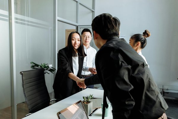 How Can Technology Impact the Future of Business Leadership in the UK?